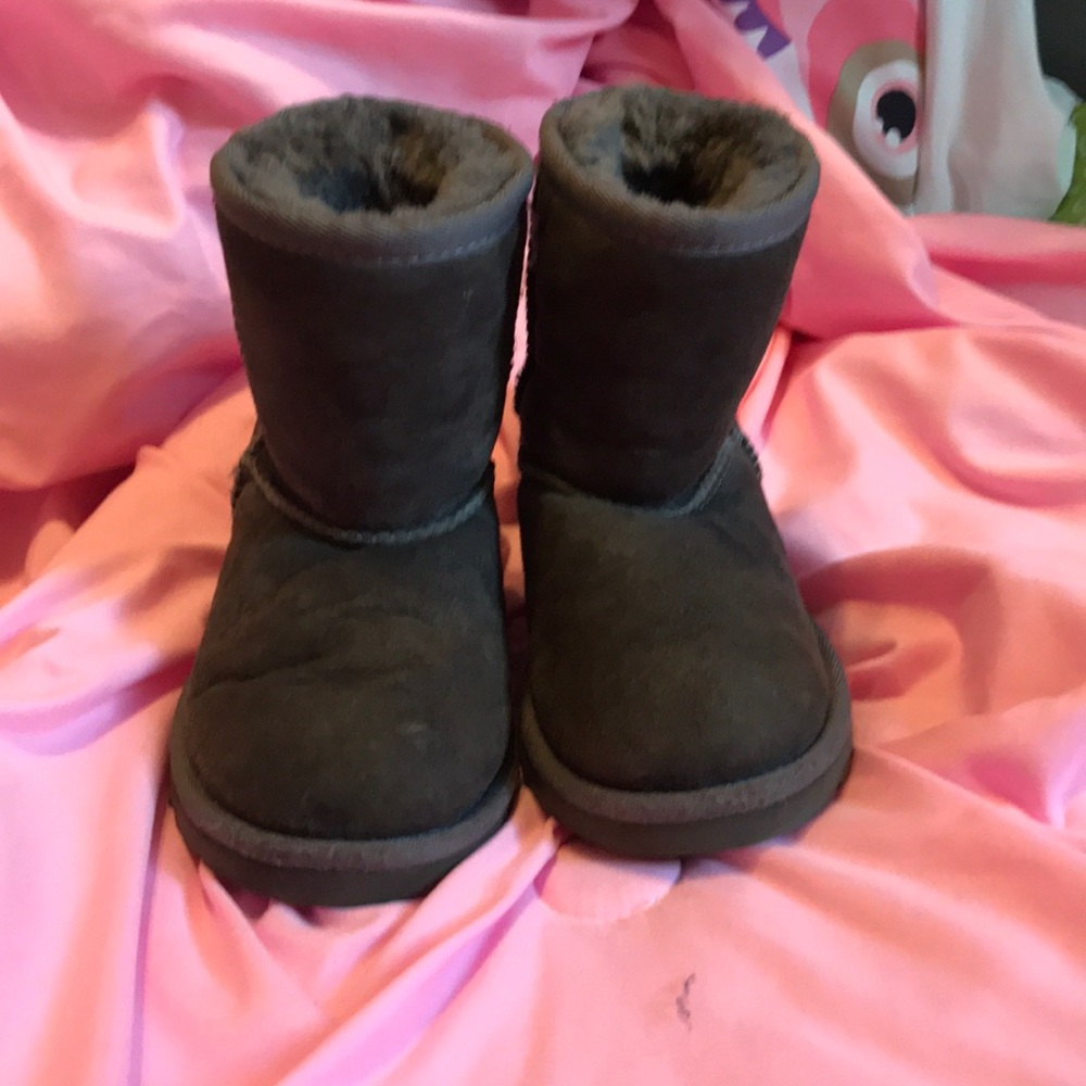 Toddler uggs!